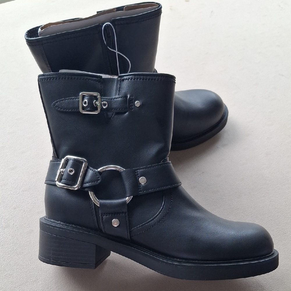 Universal Thread Black Combat Moto Boots with Buckle Details
